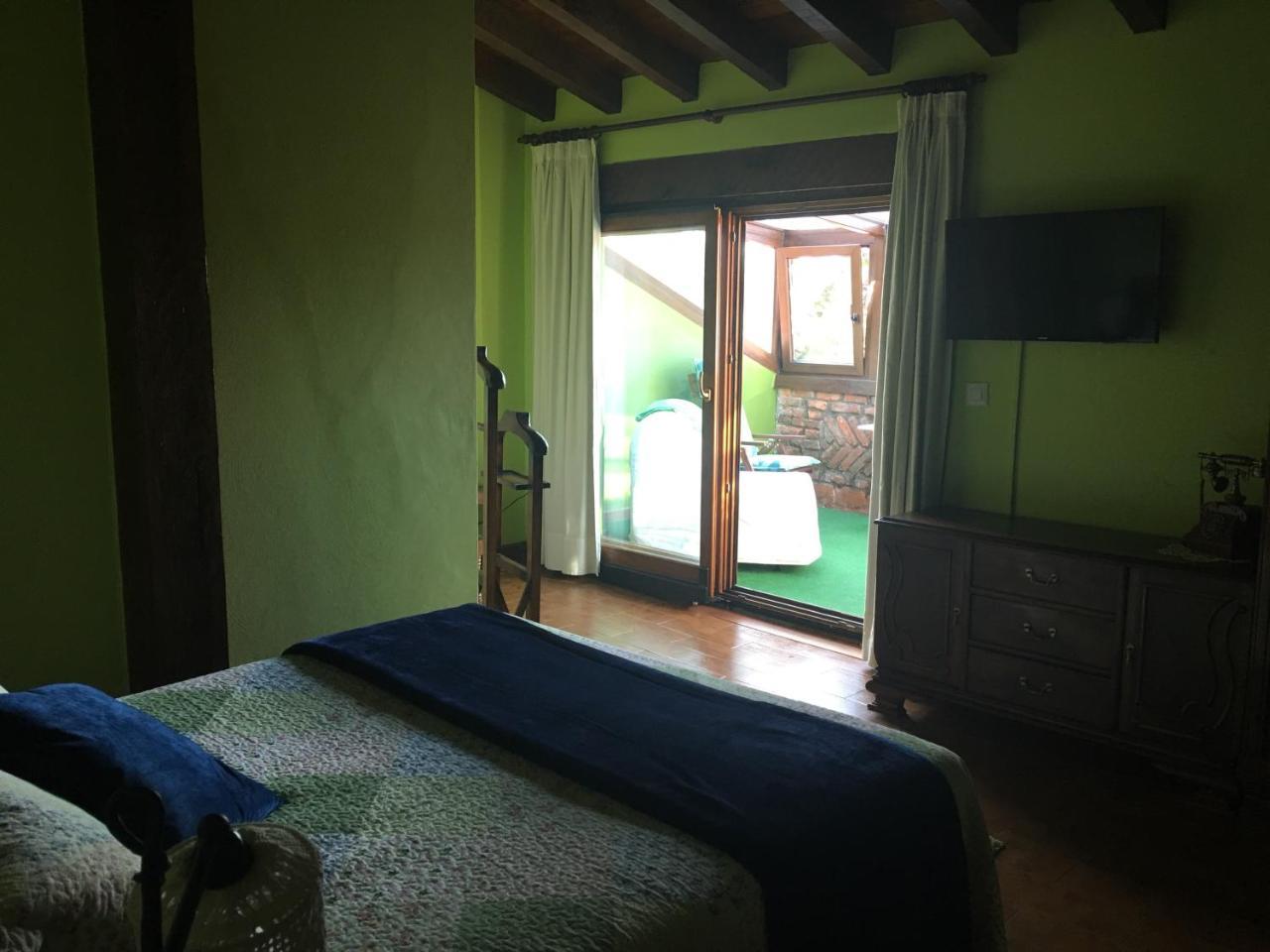 Hotel Rural Posada El Trenti De Corona Valoria Esterno foto